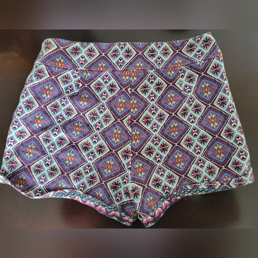 Hollister Print Shorts - Picture 3 of 4